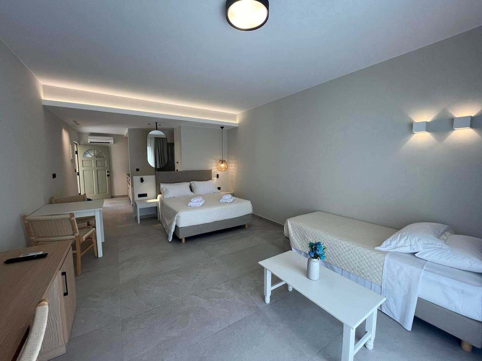 Mediterranean Sea Top Floor Палеохора Екстер'єр фото