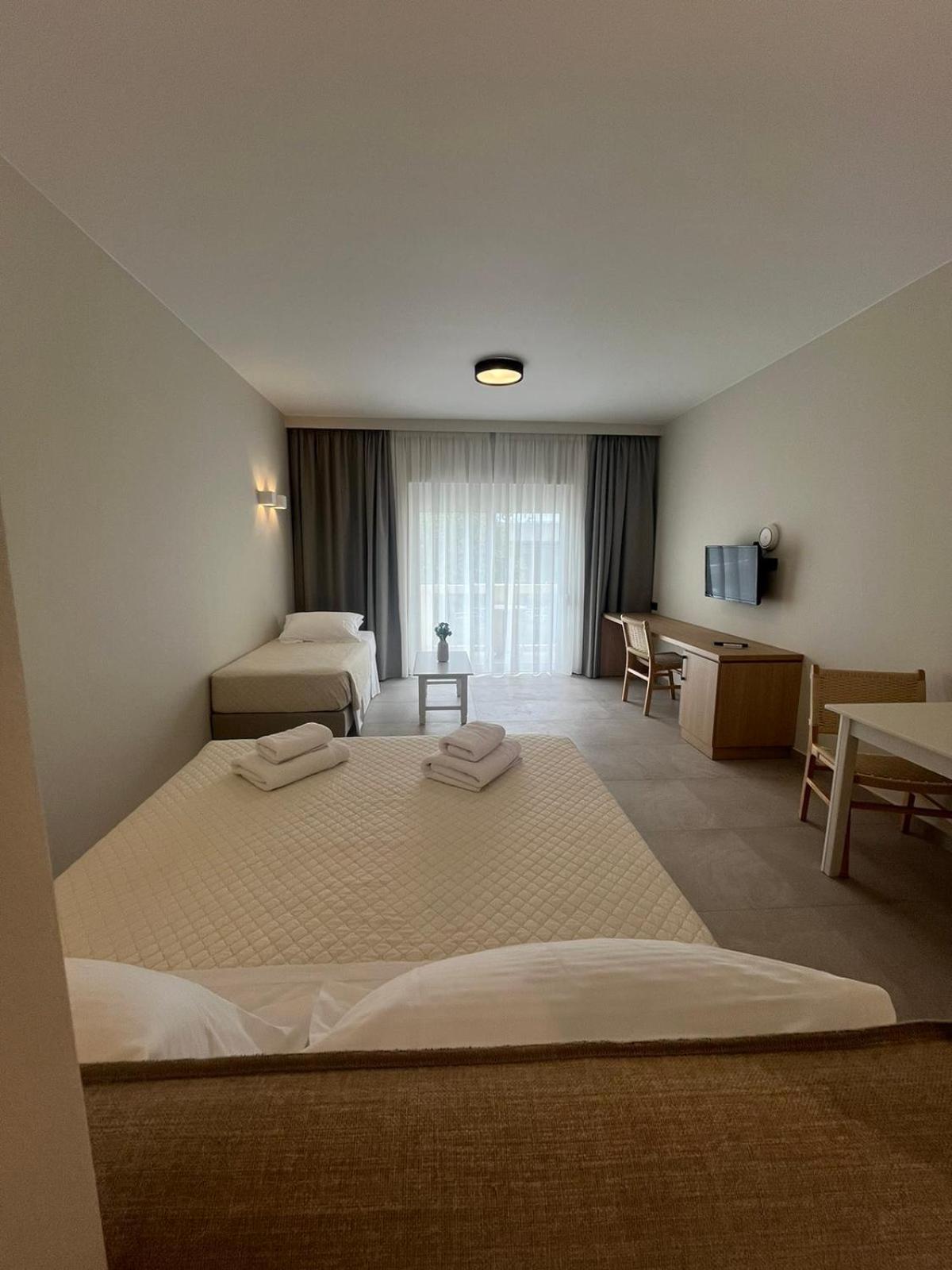 Mediterranean Sea Top Floor Палеохора Екстер'єр фото