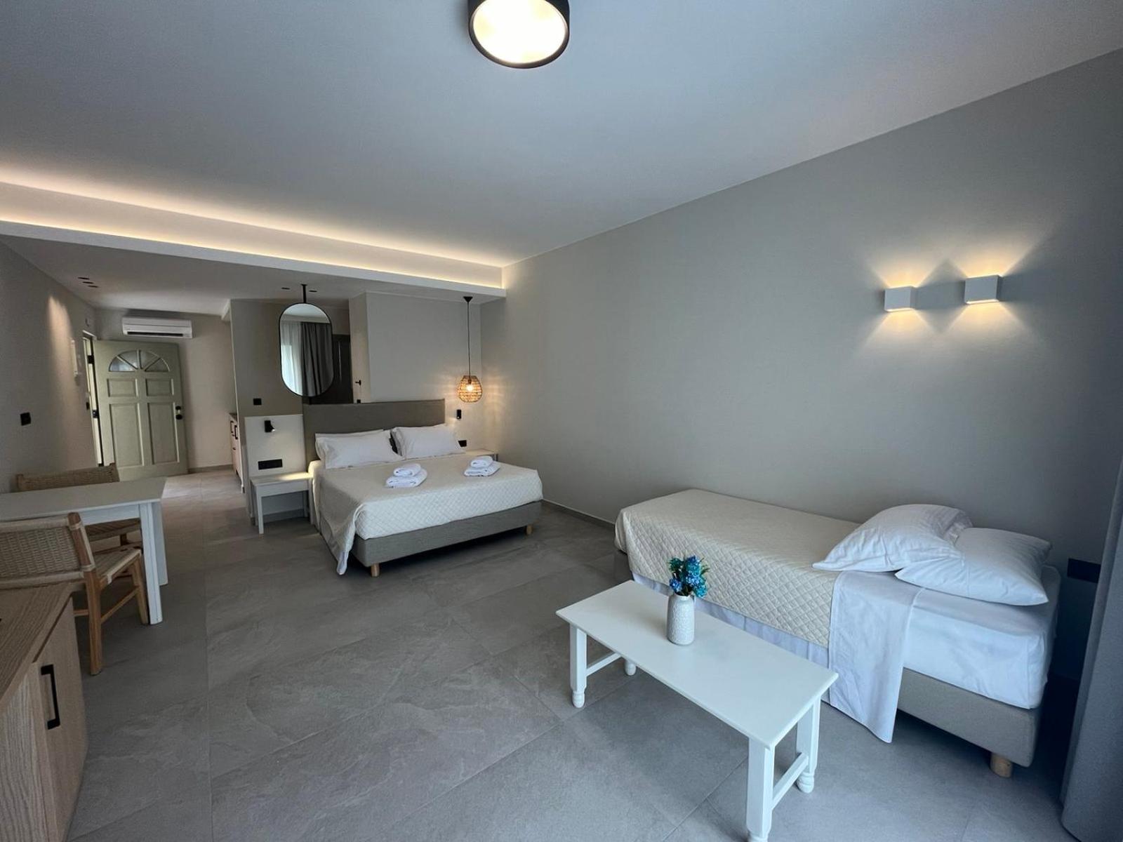 Mediterranean Sea Top Floor Палеохора Екстер'єр фото