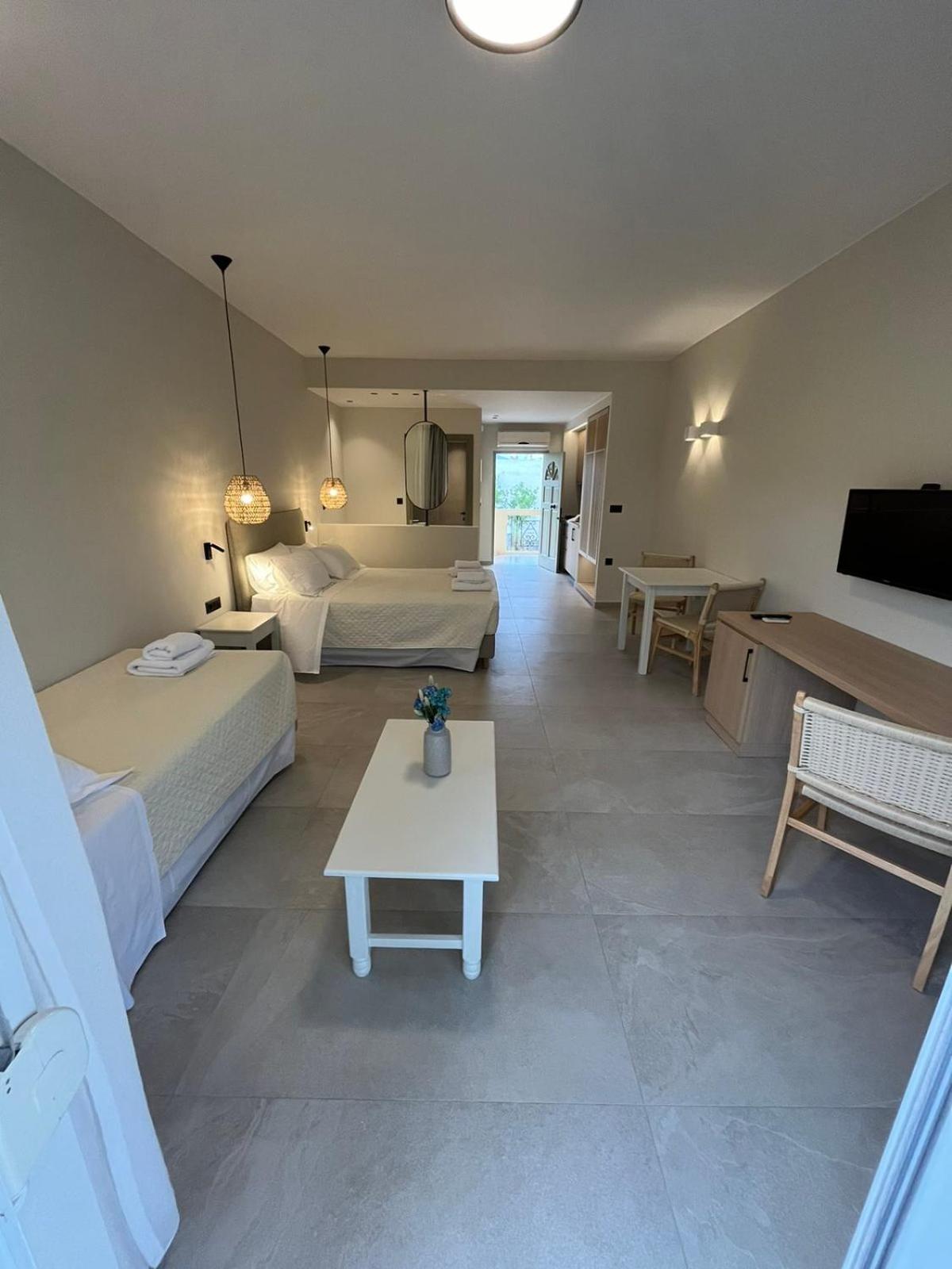 Mediterranean Sea Top Floor Палеохора Екстер'єр фото