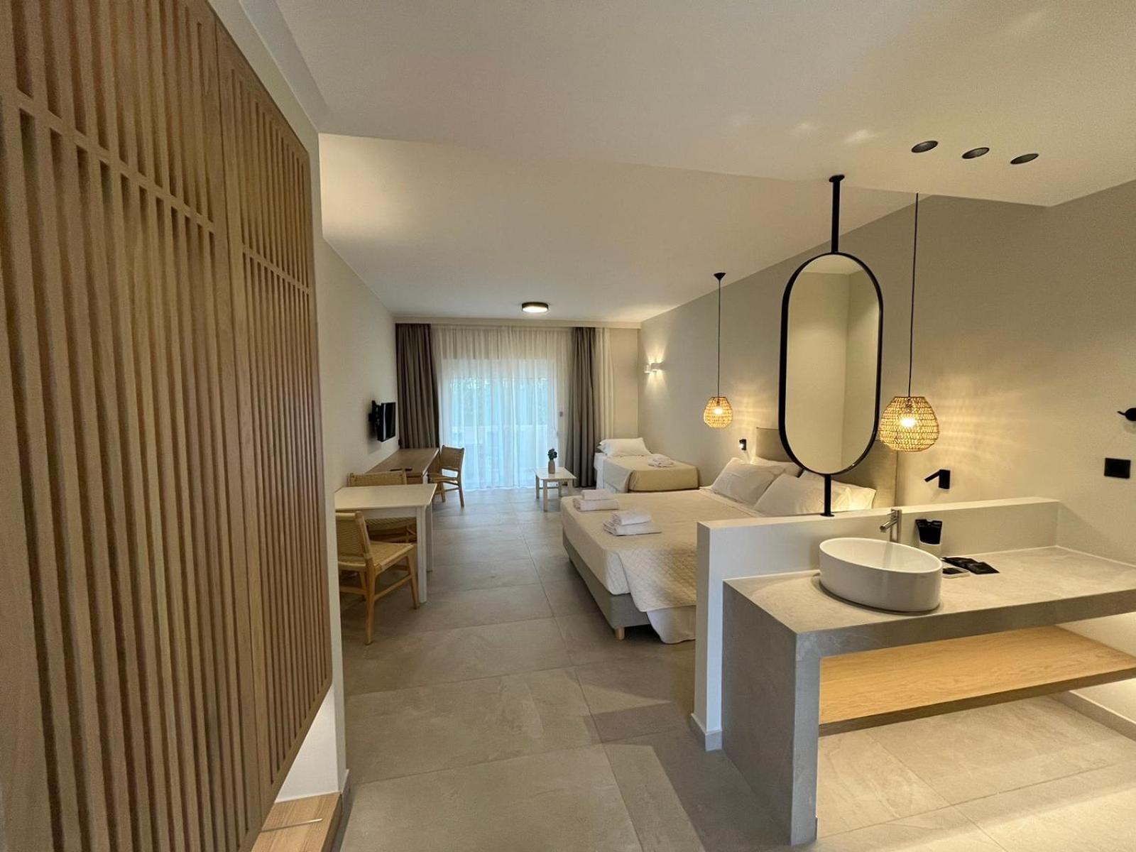 Mediterranean Sea Top Floor Палеохора Екстер'єр фото