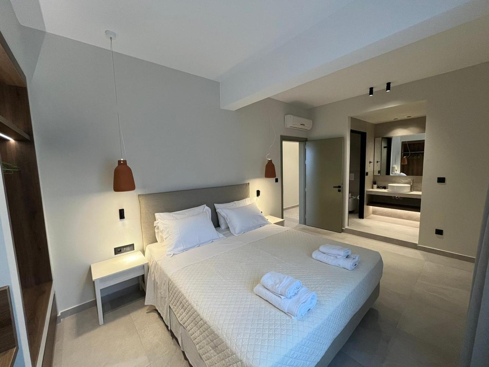 Mediterranean Sea Top Floor Палеохора Екстер'єр фото